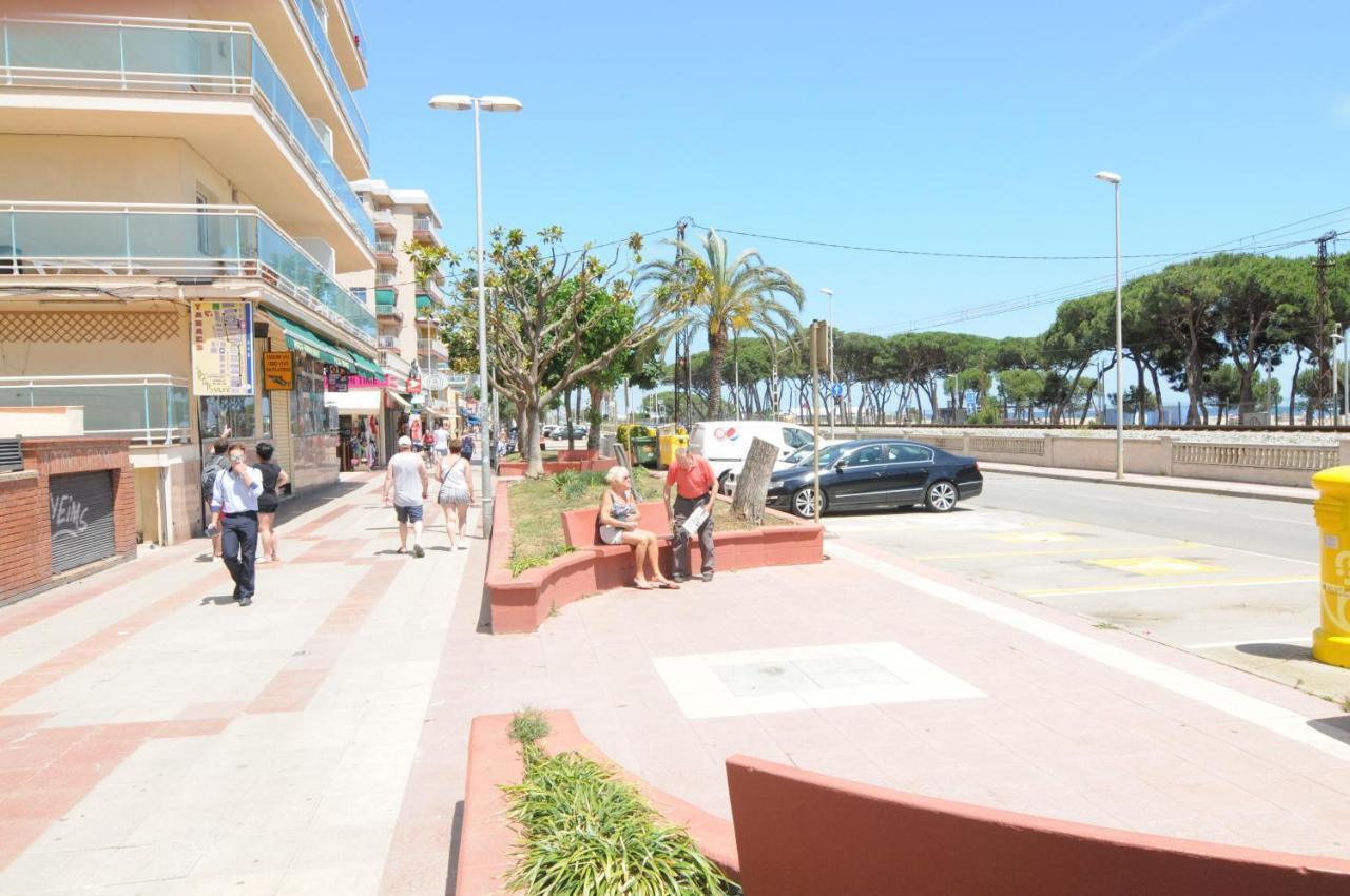 Homeholidaysrentals Lorraine Malgrat de Mar Exterior photo
